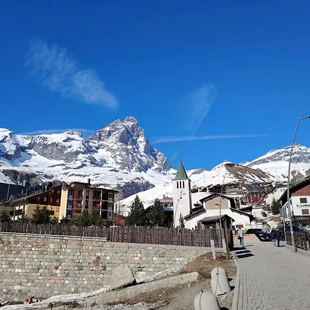 In Bella Vista Ai Piedi Del Cervino Appartement *